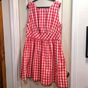 Adorable Red Checkered Dress w/pockets
